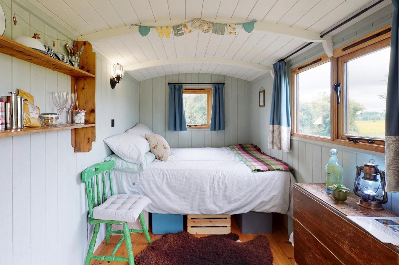 Bed and Breakfast Sindles Farm Эмсворт Экстерьер фото