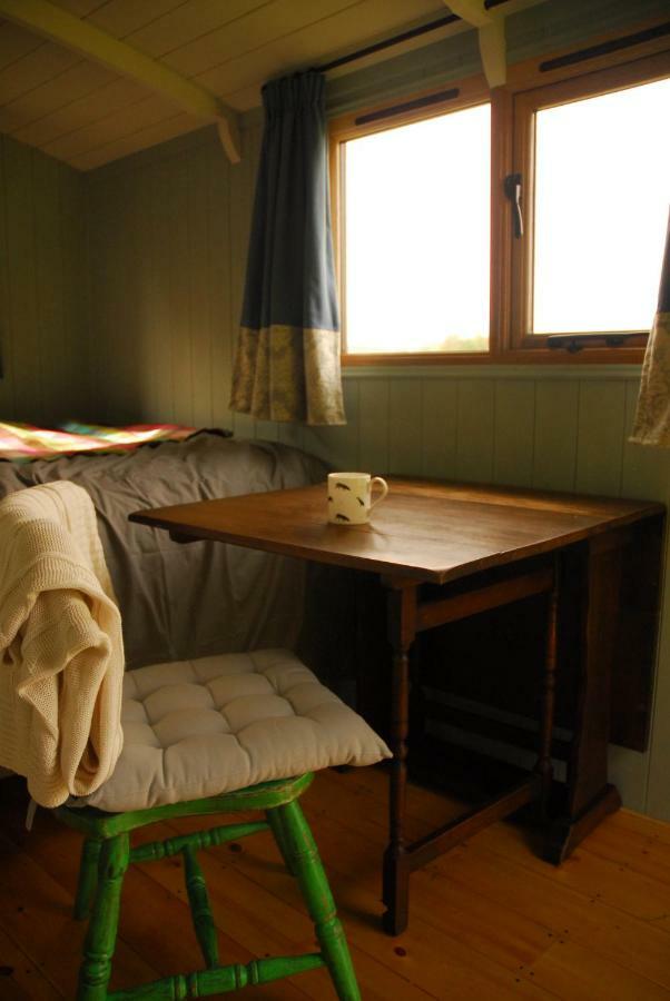 Bed and Breakfast Sindles Farm Эмсворт Экстерьер фото