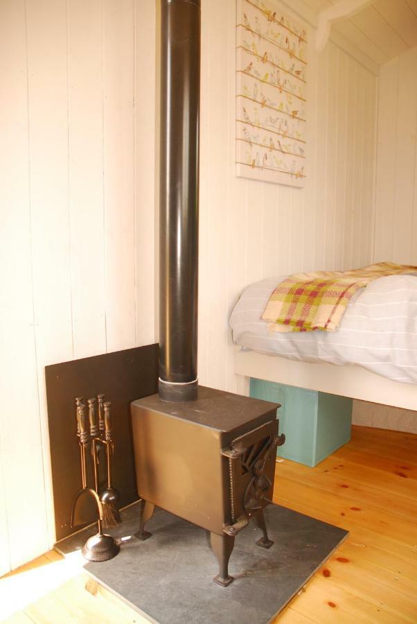Bed and Breakfast Sindles Farm Эмсворт Экстерьер фото